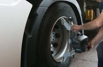 allineamento assi camion e mezzi pesanti
