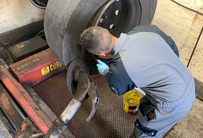 sostituzione pneumatici